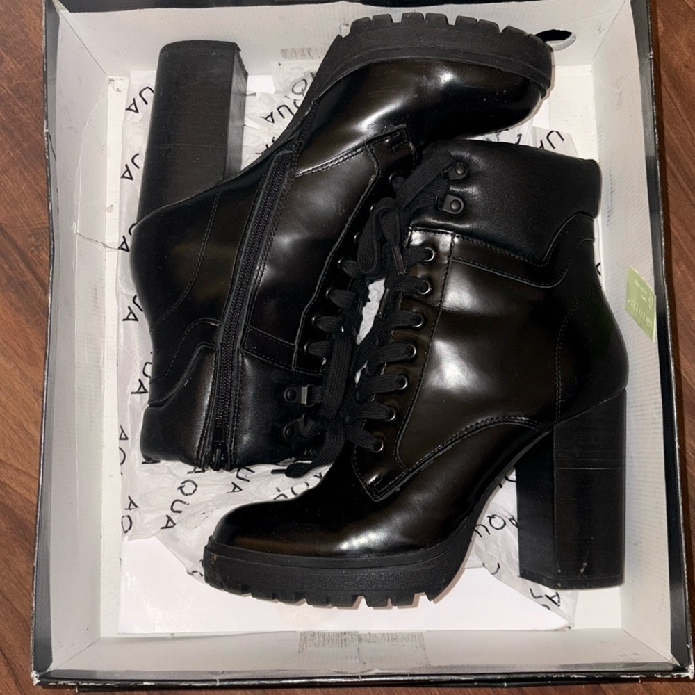 AQUA Heeled Boots